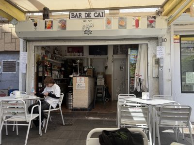 Bar De Cai