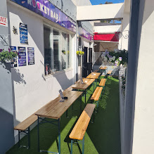 Elton's Rocket Bar