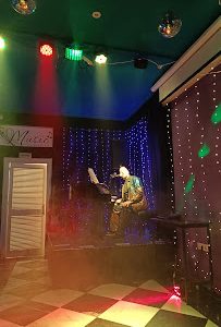 Elton's Rocket Bar