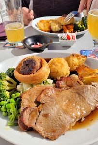 The Lilac Tree Restaurant & Bar